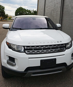 EXTERIOR RANGE ROVER LIMO